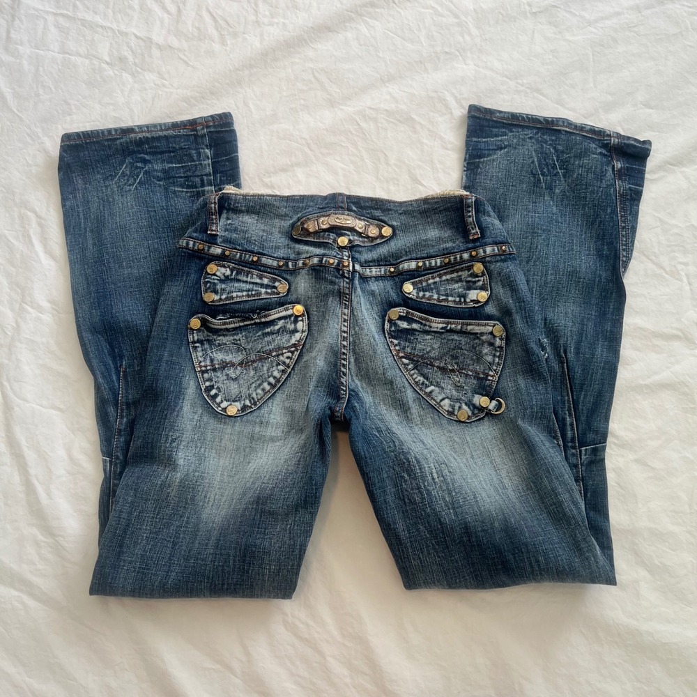 vintage y2k low rise jeans with studs and cargo pockets
